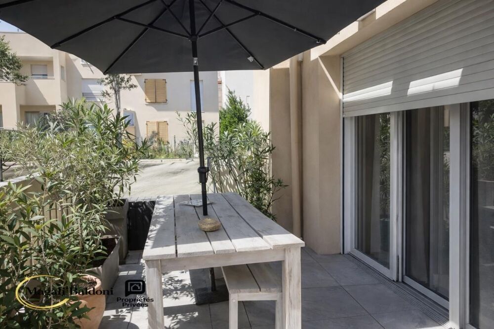 Vente Appartement Appartement Le Muy 4 pièces- 76 m2- Terrasse- 3 parkings- PISCINE Le muy