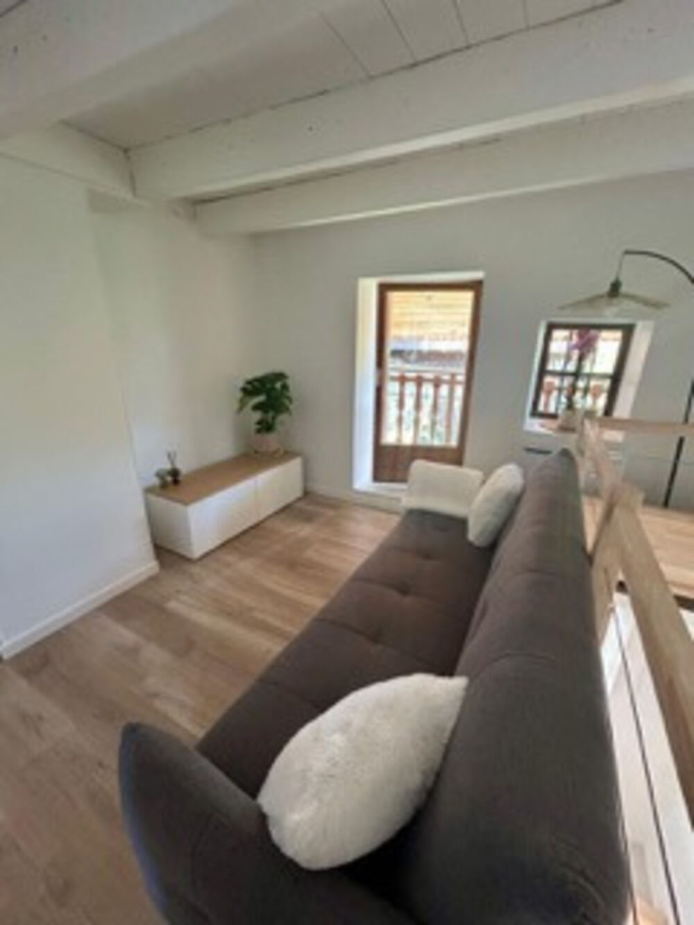 Vente Maison Maison à vendre 5 pièces  (73) MAISON DE 58M² - GRANGE A REHABILITER DE 140M² - FORT POTENTIEL Pugny chatenod