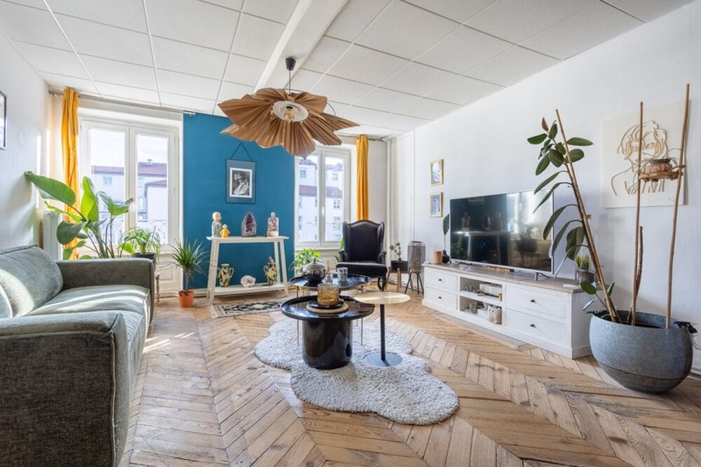 CLERMONT-FERRAND CENTRE : APPARTEMENT DE CHARME AVEC VUE DEGAGEE