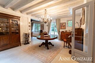  Propri�t�/ch�teau � vendre 9 pi�ces 295 m�