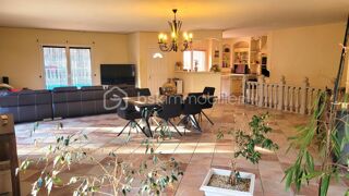  Villa à vendre 6 pièces 183 m²