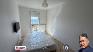  Appartement à louer 4 pièces 83 m²