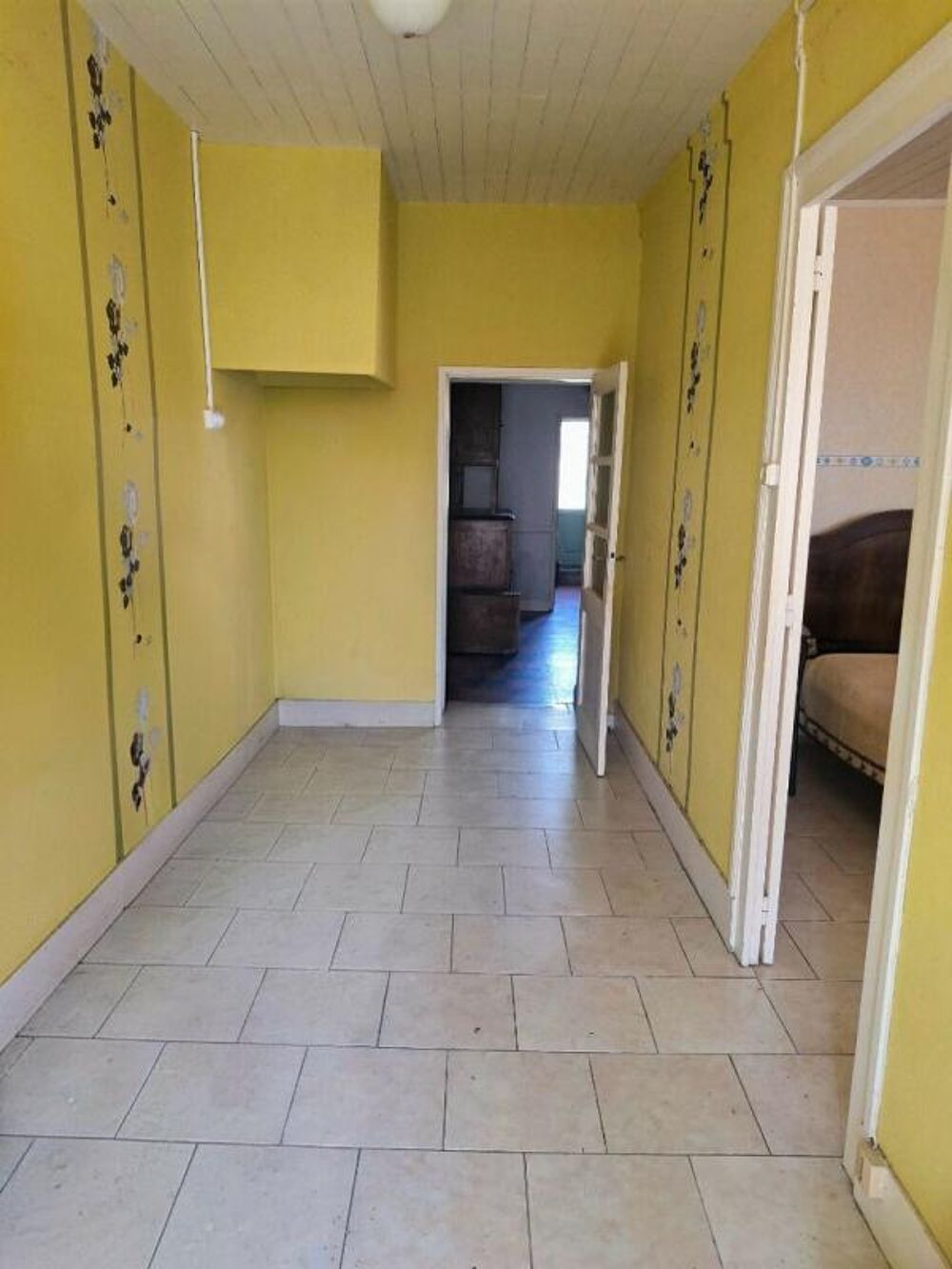 Vente Maison Maison de campagne à rénover - 120 m², 3 chambres, 1,8 ha de terrain avec chai à Saint-Palais-de-Négrignac Saint palais de negrignac