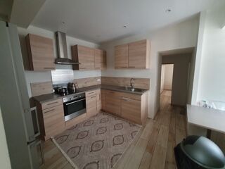  Maison  vendre 8 pices 218 m