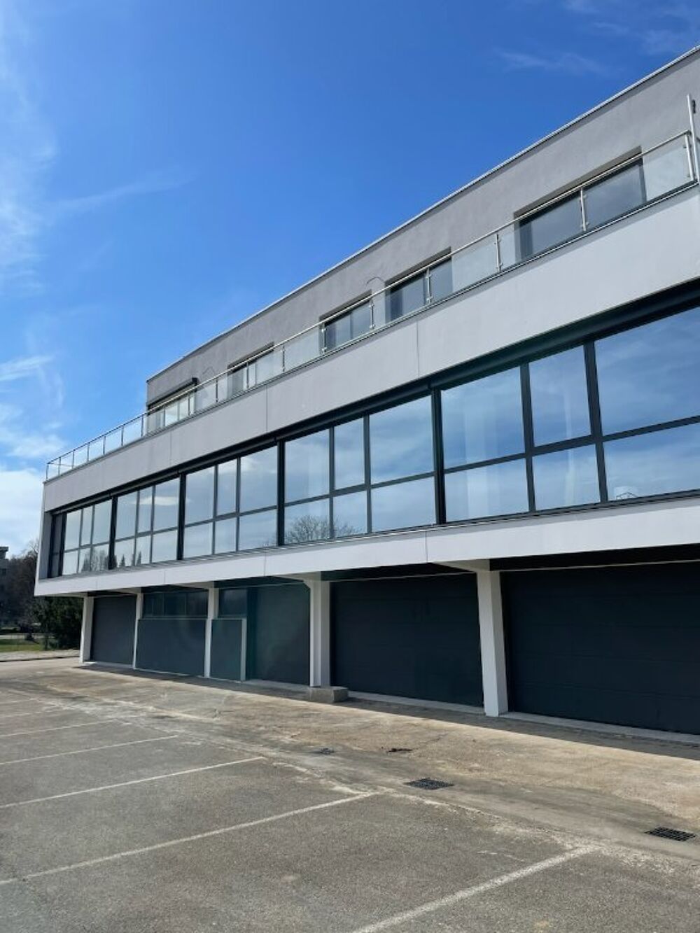   A LOUER - BUREAUX 