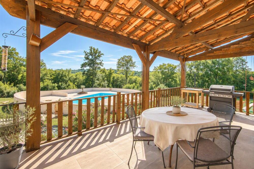 à vendre  Propriété/château Payrac (46350)