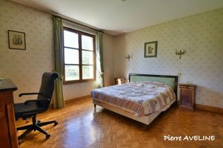  Maison à vendre 11 pièces 353 m²