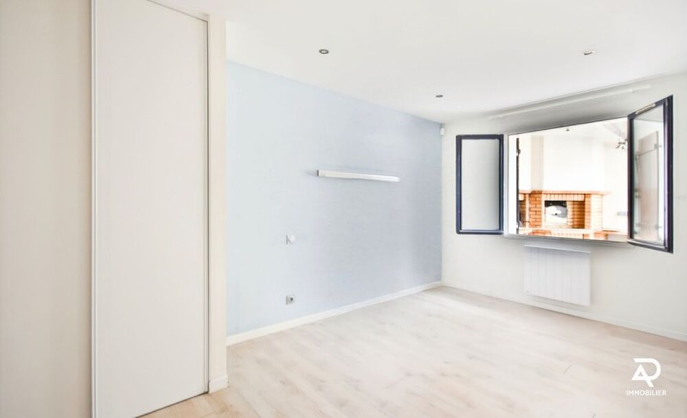 Vente Maison Maison de plain-pied, rénovée, 3 chambres et un bureau, JONAGE (69) Jonage