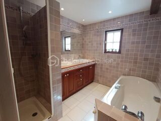  Maison  vendre 6 pices 132 m