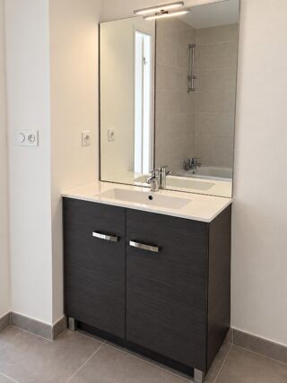  Appartement à louer 2 pièces 47 m²