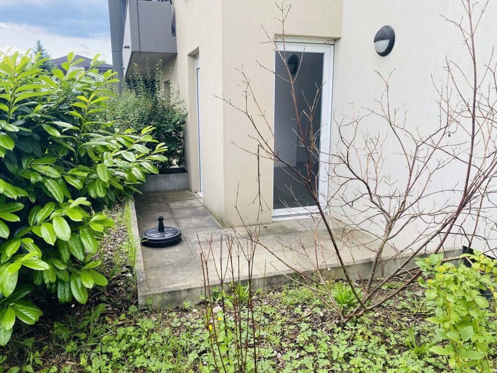 Studio avec terrasse et parking à SOUFFELWEYERSHEIM