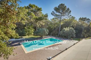  Villa  vendre 6 pices 240 m