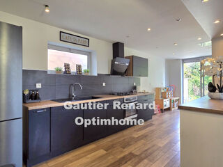  Maison  vendre 7 pices 221 m