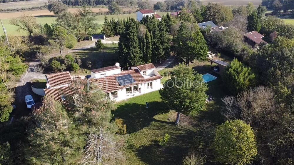 Vente Maison Havre de paix avec vue imprenable sur les Pyrénées GIMONT, maison familiale T7 de 226m2 avec terrain de 12129m2 en partie boisé, Gimont