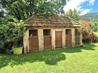  Maison � vendre 9 pi�ces 261 m�