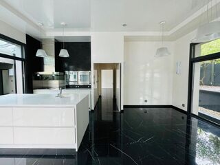  Maison  vendre 8 pices 203 m