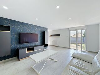 Maison à louer 6 pièces 127 m²