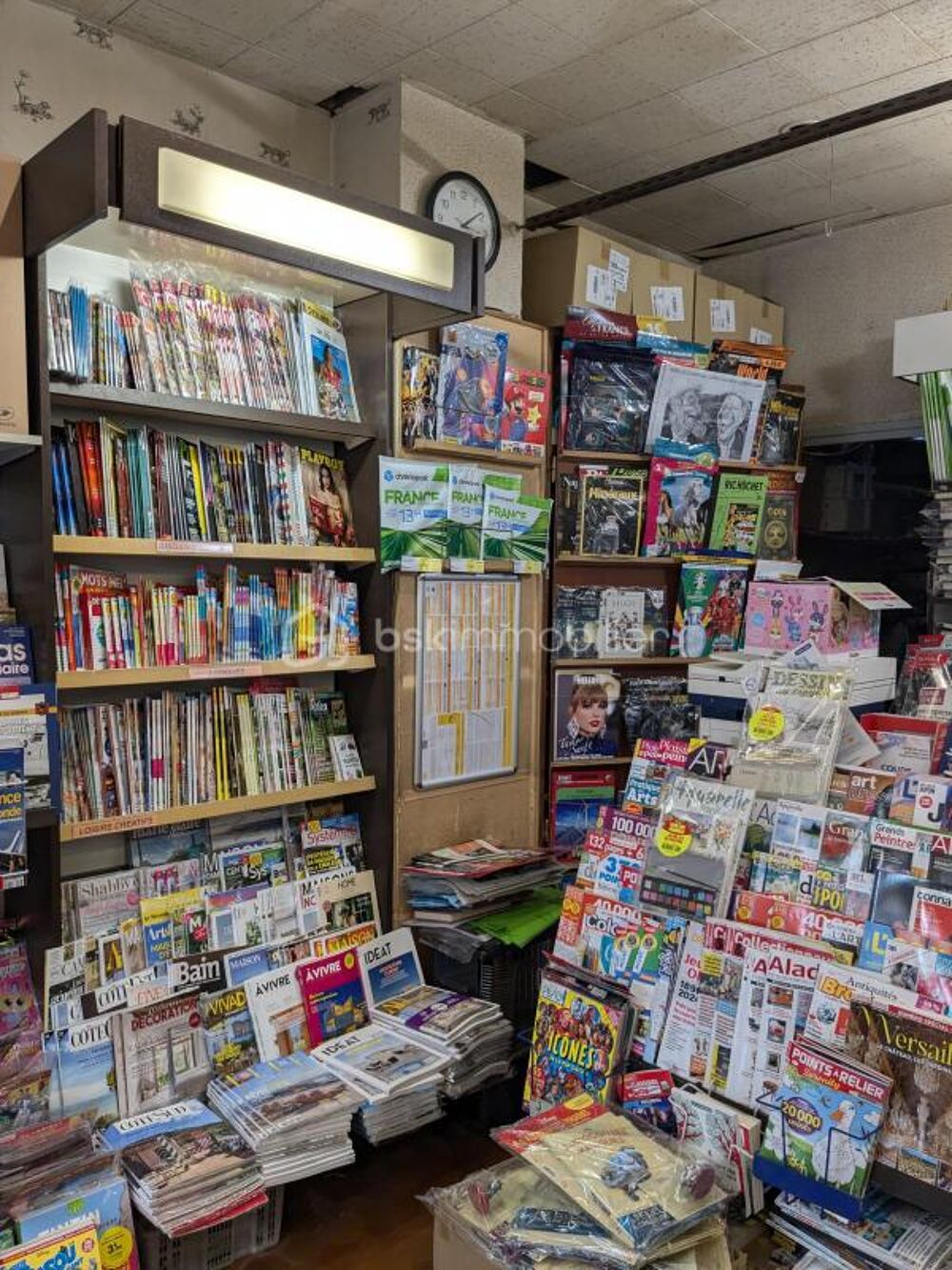   FONDS DE COMMERCE AVEC APPARTEMENT À VENDRE 