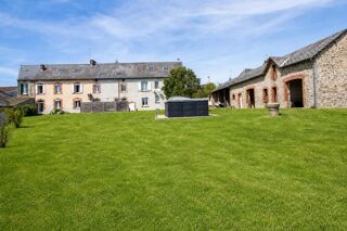  Maison à vendre 15 + pièces 469 m²