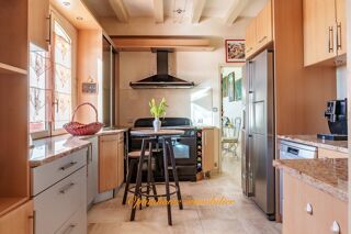  Maison � vendre 9 pi�ces 304 m�