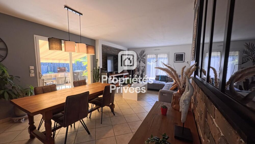 Vente Maison Maison PLAIN-PIED + 2 GARAGES - Secteur Nontron Saint martial de valette