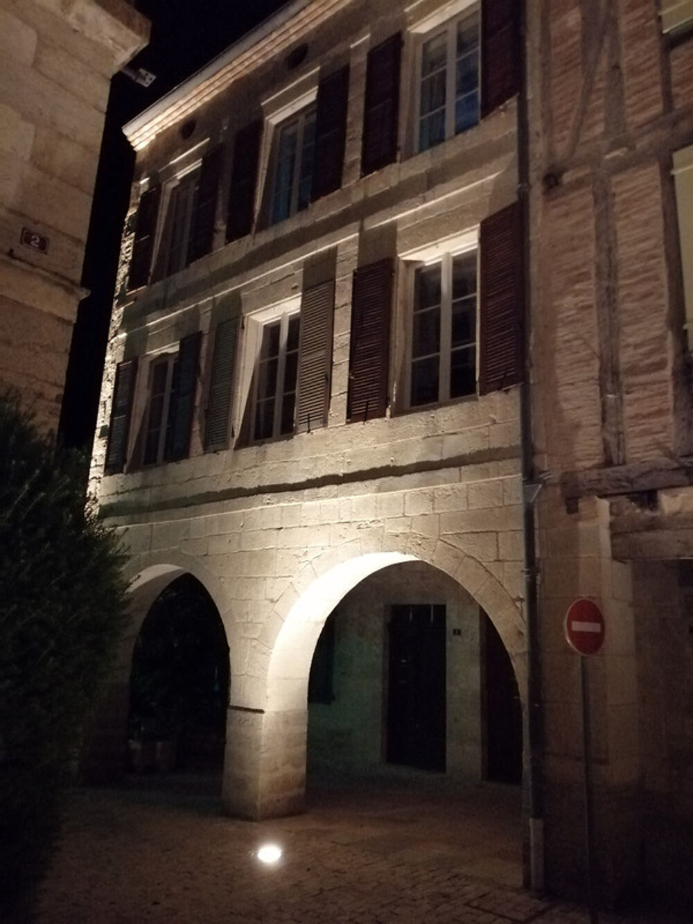 Maison à vendre 10 pièces MONTPEZAT DE QUERCY (82)