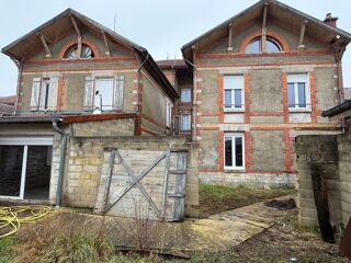  Immeuble à vendre 15 + pièces 500 m²