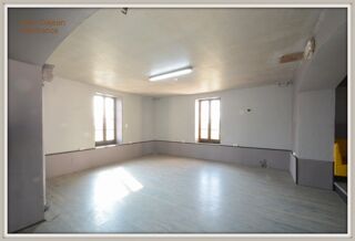  Maison  vendre 1 pice 300 m