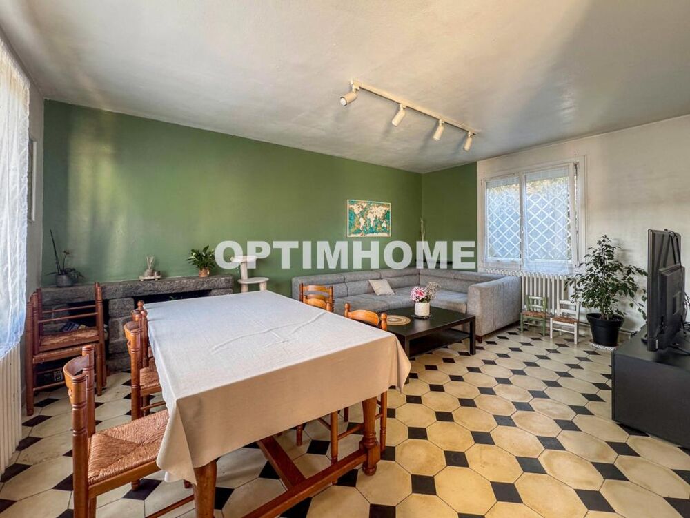 Maison 7 pièces 196 m² · à Cholet · 196 m² · 198 900 €