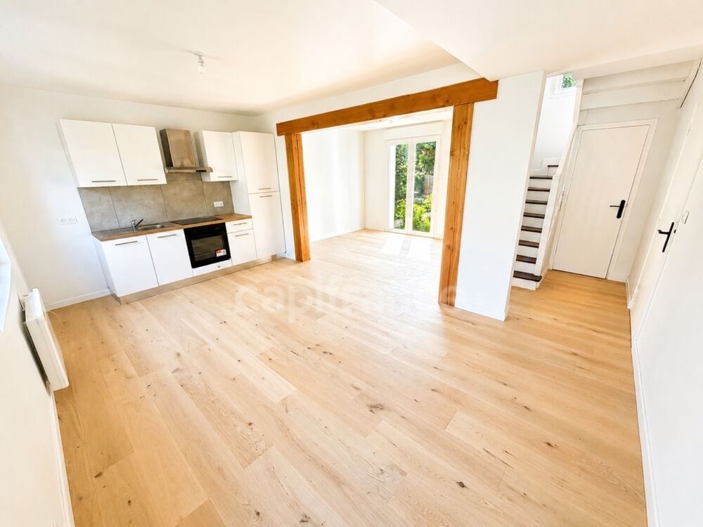 Maison à vendre 6 pièces CARHAIX PLOUGUER (29) DPE C