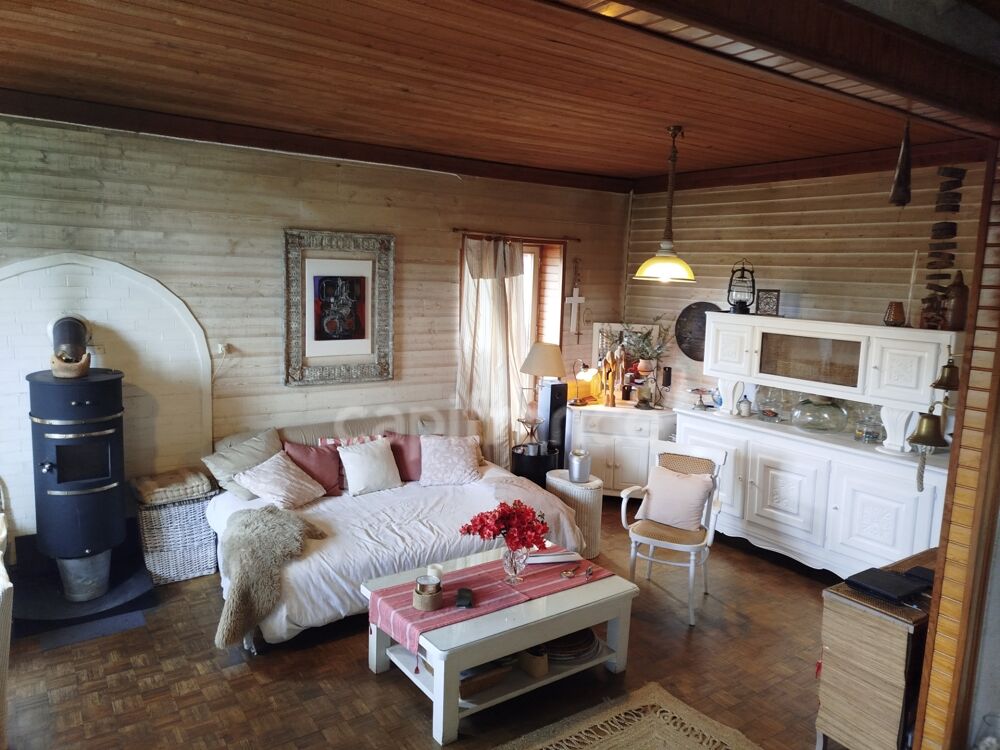 EXCLUSIVITE -PLEVIN- Maison convivial 176 m2 - Grand jardin arboré/paysager - dépendances proche de CARHAIX