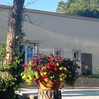  Propriété/château à vendre 8 pièces 150 m²