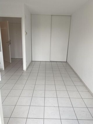  Appartement à louer 1 pièce 34 m²