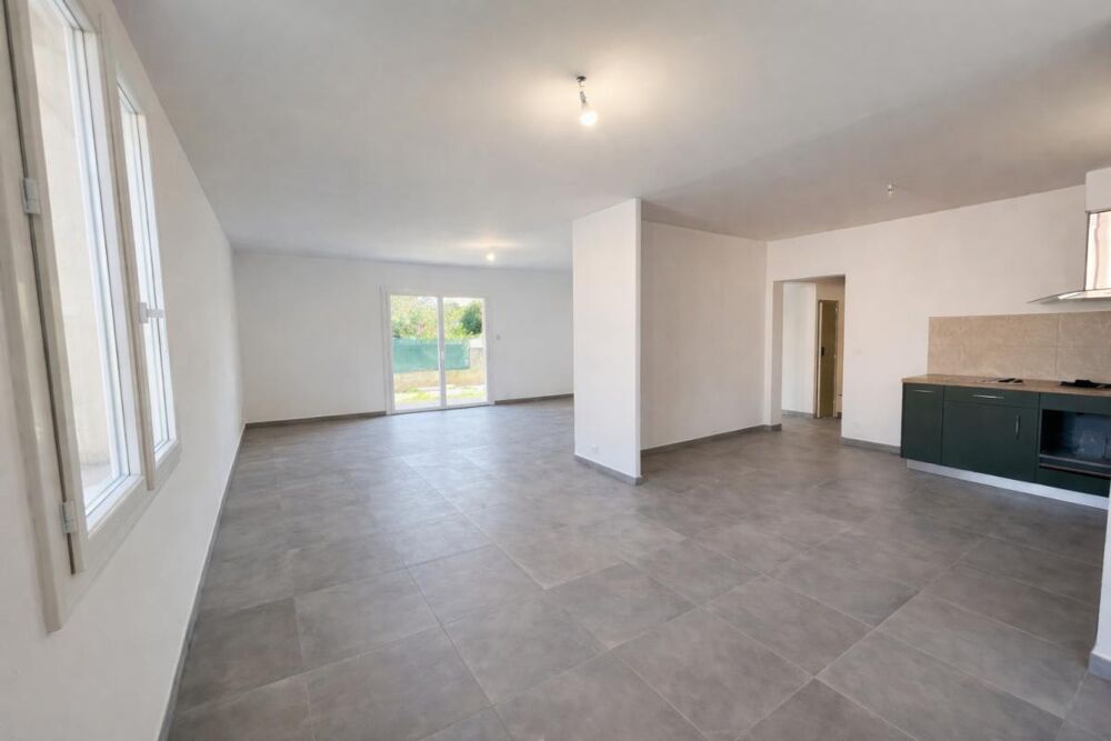 Maison Saint Mitre Les Remparts 4 pièces 113 m2