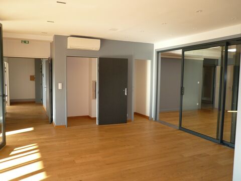 ? COGNAC A Vendre Local/bureau - (Appartement) ? 229950 16100 Cognac