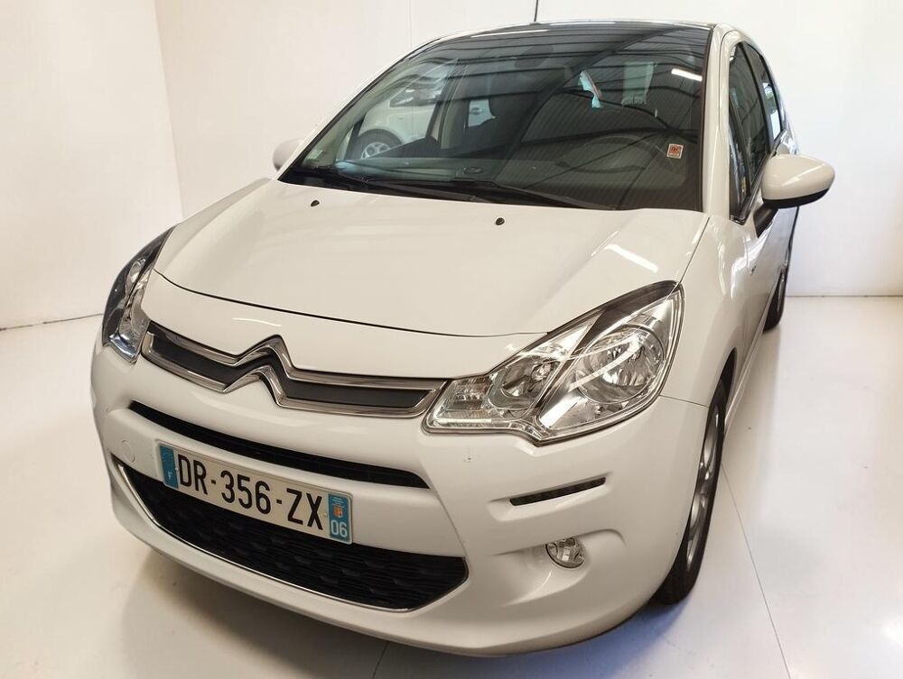 C3 1.2 VTI 82 EXCLUSIVE 5P 2015 occasion 06640 Saint-Jeannet
