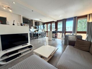  Appartement à vendre 4 pièces 77 m²