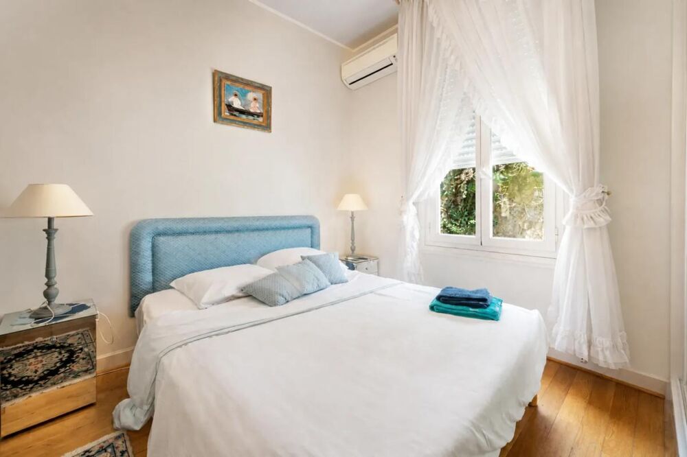 à vendre  Villa Roquebrune-Cap-Martin (06190)