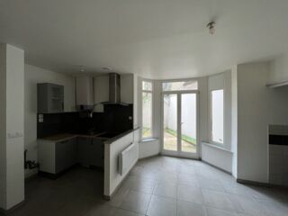  Immeuble à vendre 10 pièces 214 m²