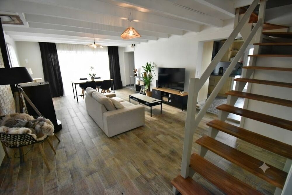 Maison à vendre 4 pièces (16) FLEAC 3 chambres, garage, véranda et terrain
