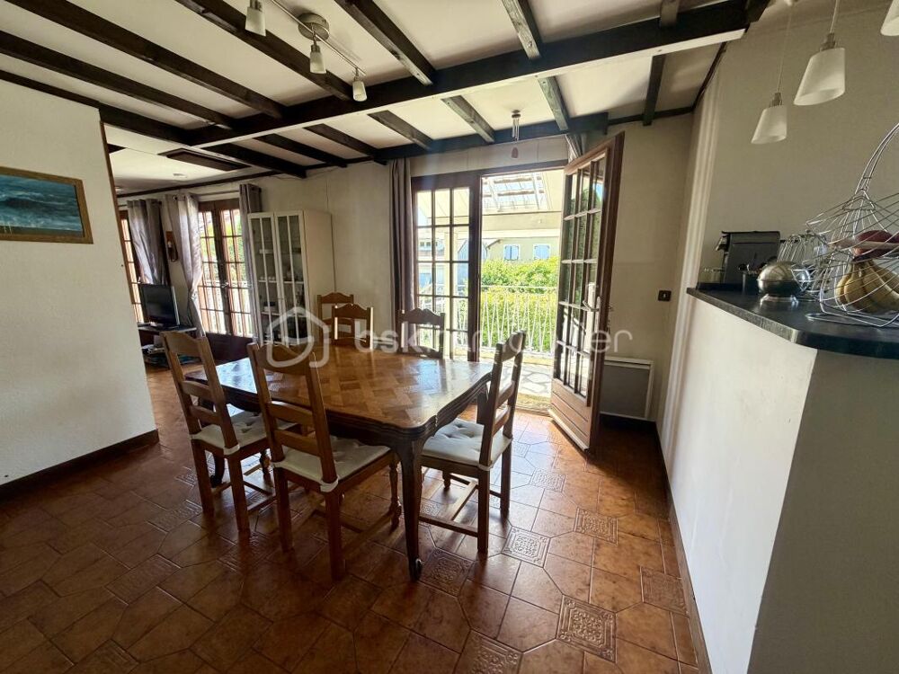 Maison familiale dexception T10 289m2 terrain 1002m2