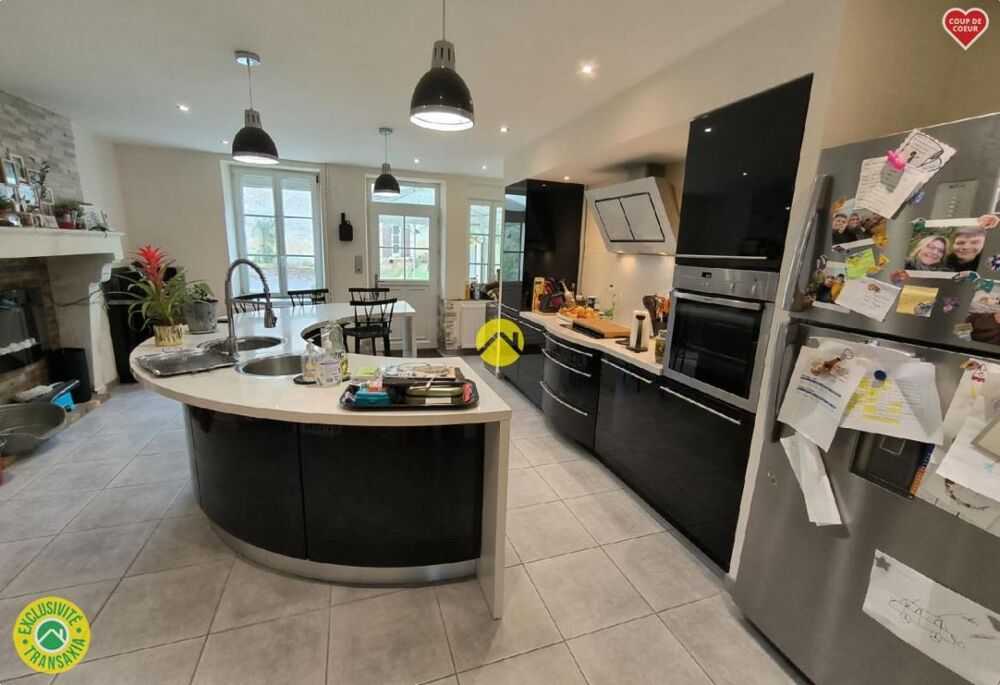 Longère 212m².Dépendances 450m²
