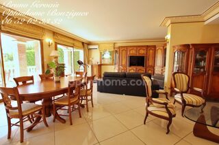  Villa � vendre 6 pi�ces 250 m�