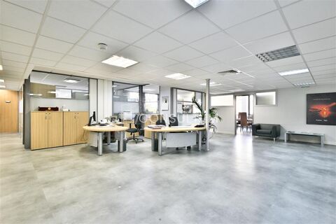 Au pied du Pont de St Cloud, beau plateau lumineux de 800 m&sup2; &agrave; VENDRE 1400000 92210 Saint cloud