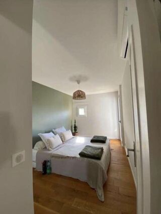 Appartement à louer 3 pièces 84 m²