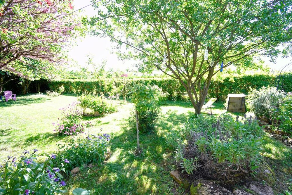 Belle maison de caractère à Lexy, 208m2 + véranda 55m2 + grenier aménageable de 75m2 , terrain plus de 6 ares, garage