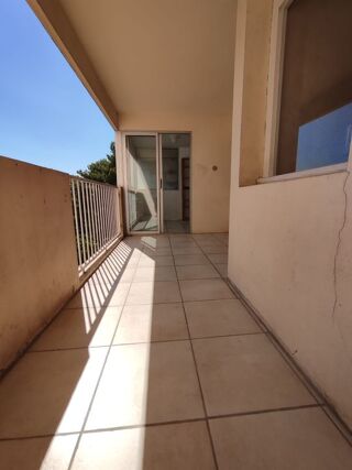  Appartement à louer 4 pièces 80 m²