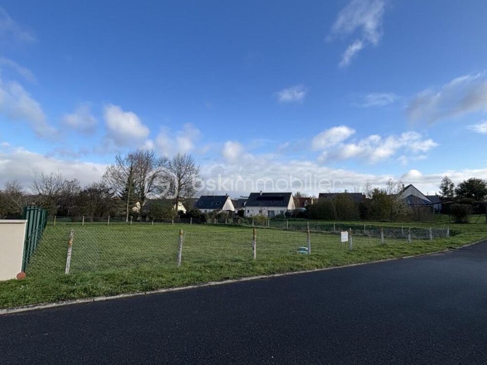 Vente Terrain Terrain plat divisible de 838 m² à Monnaie Monnaie