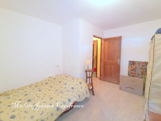  Immeuble  vendre 15 + pices 439 m