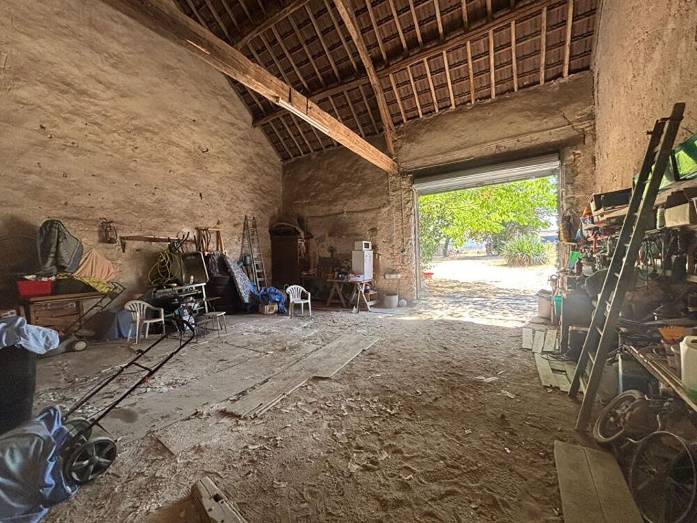 Grange de 74 m2 avec terrain -Coeur de village